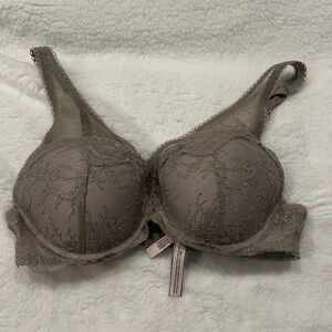 Victoria's Secret Lace Underwire Bra - Tan